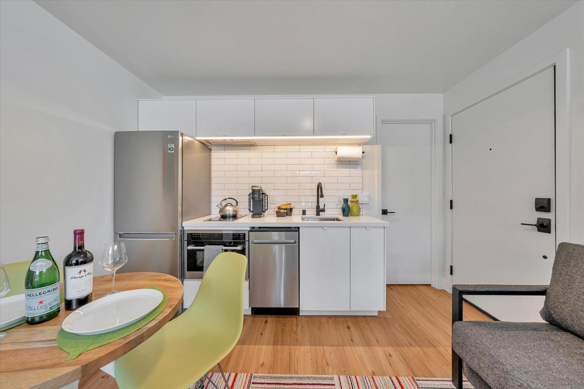 Silicon Valley Stay Apartments Сан-Карлос Экстерьер фото